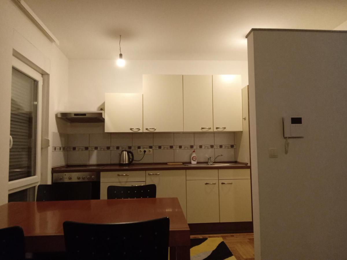 Apartman Peace Apartment Sarajevo Ngoại thất bức ảnh