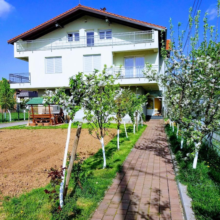 Apartman Peace Apartment Sarajevo Ngoại thất bức ảnh